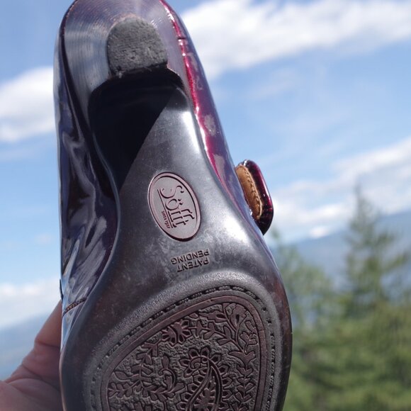 Mary Jane Burgundy Sofft Fiorenza Chianti Patent Leather Size 6 1/2 Ladies Shoes - Picture 4 of 7